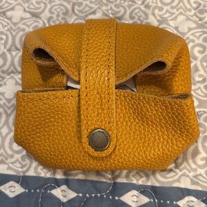 Portland Leather Howler Pouch